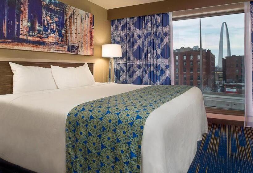 Номер Премиум, Umiere At The Arch