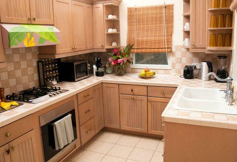 ویلای 1 خوابه, Maca Bana