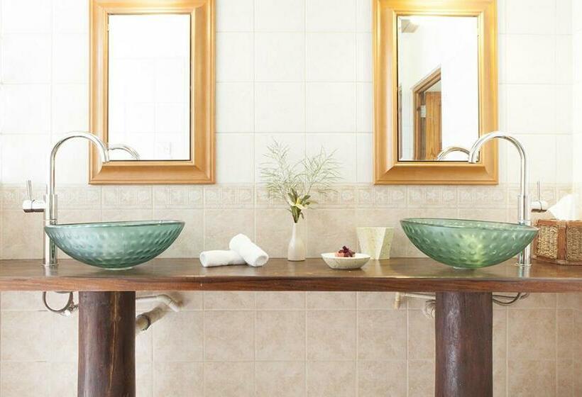 ویلای 2 خوابه, Maca Bana