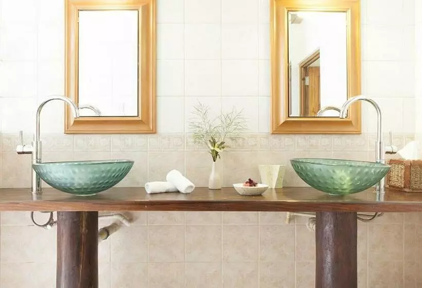 ویلای 2 خوابه, Maca Bana