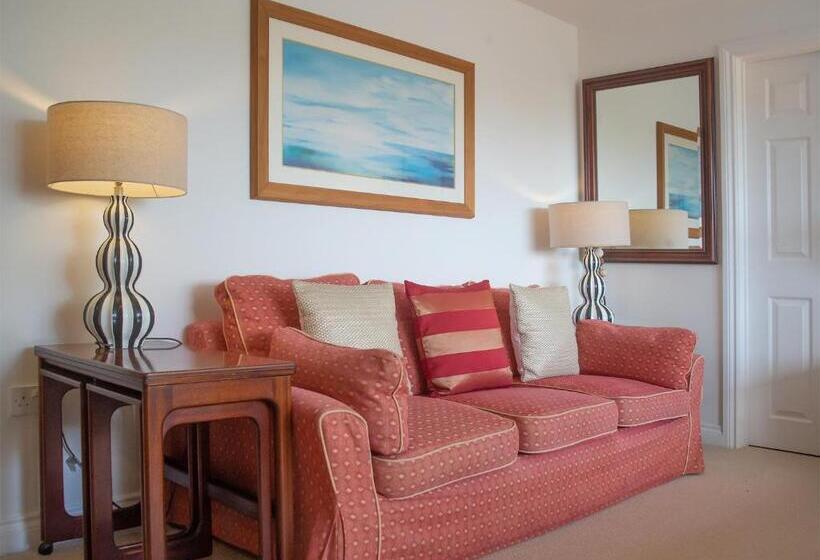 סוויטה, Higher Faugan Parc