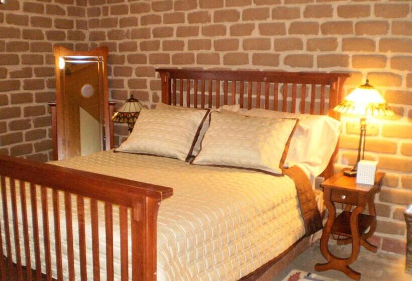 جناح, Silver River Adobe Inn Bed And Breakfast