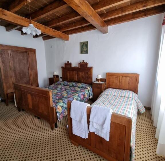 חדר משפחתי, Trattoria Albergo All Alpino