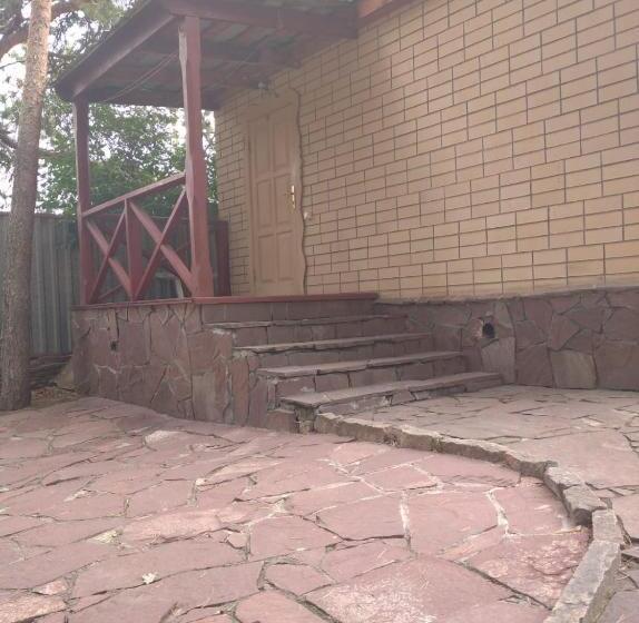 ویلای 1 خوابه, гостевой дом Azia