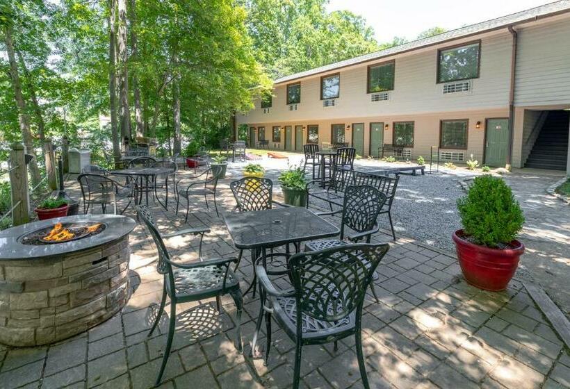 Номер Deluxe Кровать Кинг, Halesford Harbour Resort   Smith Mountain Lake