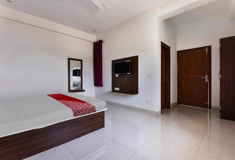 Номер Стандарт, Oyo 90099  Grand Beach