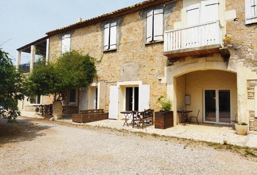 غرفة قياسية, Aur Blan   Chambres Le Somail