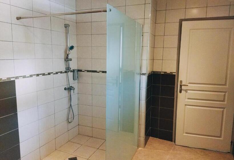 غرفة قياسية, Aur Blan   Chambres Le Somail