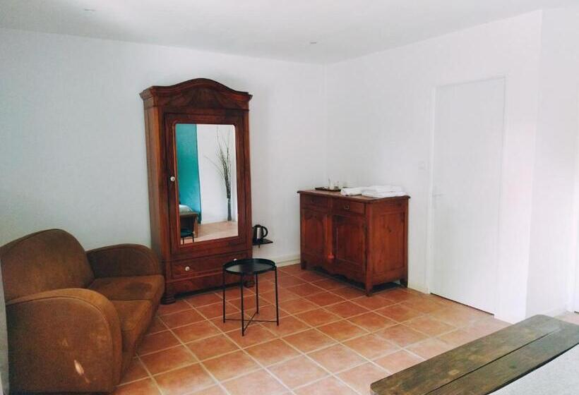 غرفة قياسية مطلّة علي الحديقة, Aur Blan   Chambres Le Somail