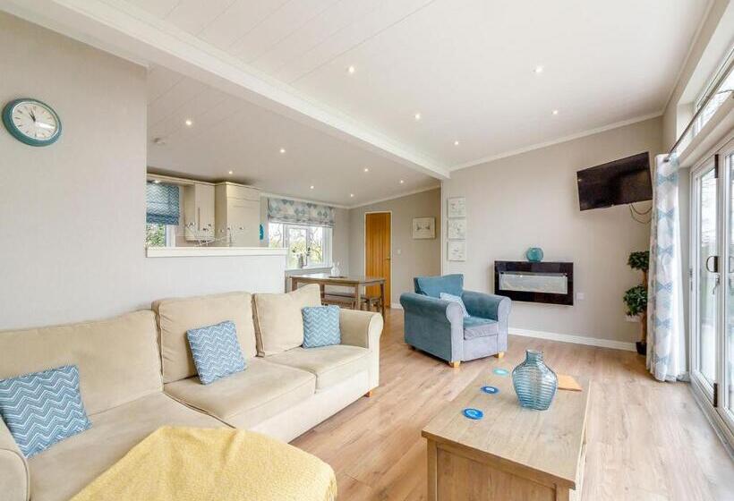 Дом 2 Спальни, Camper Uk Leisure Park