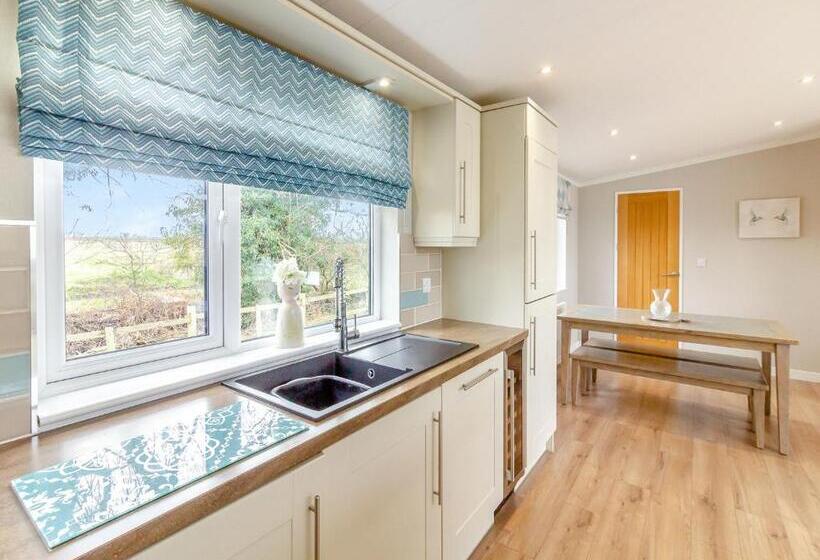 Дом 2 Спальни, Camper Uk Leisure Park