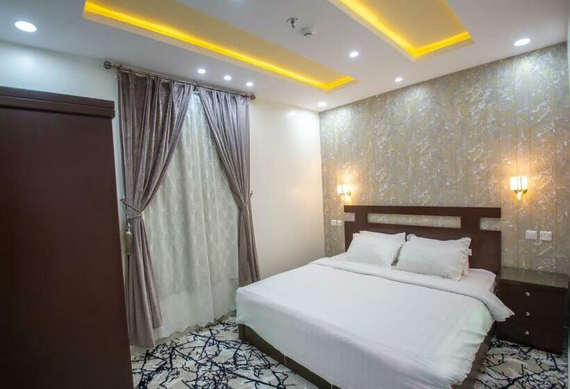 Apartamento 2 Dormitórios, منتصف البيعة للشقق المخدومة