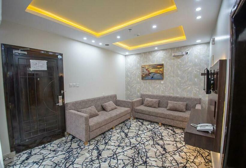 Apartamento 2 Dormitórios, منتصف البيعة للشقق المخدومة