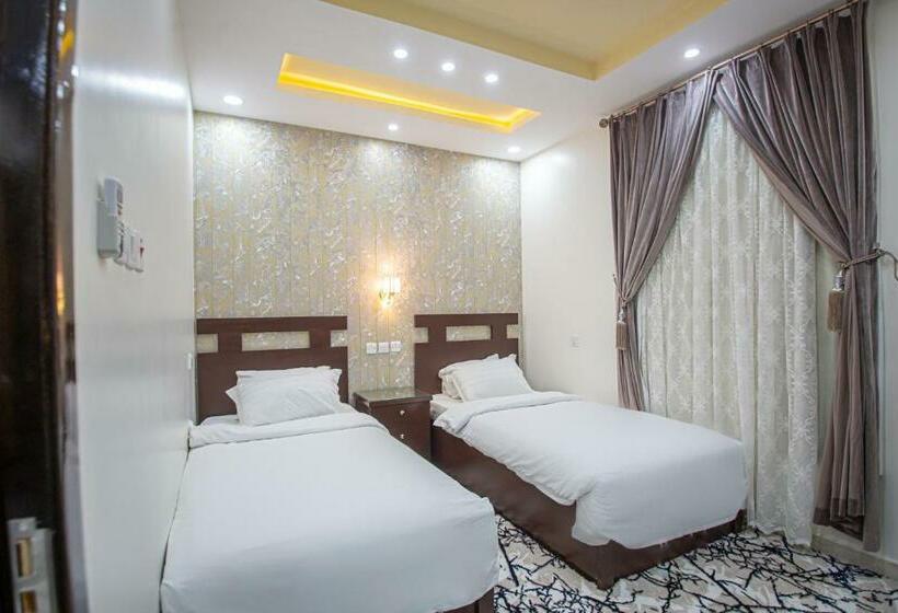 Apartamento 2 Dormitórios, منتصف البيعة للشقق المخدومة