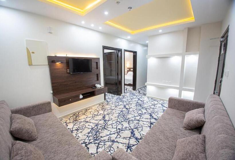 Apartamento 2 Dormitórios, منتصف البيعة للشقق المخدومة