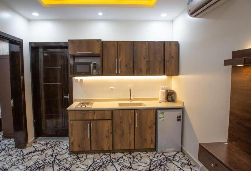 Apartamento 1 Dormitório Vista Jardim, منتصف البيعة للشقق المخدومة