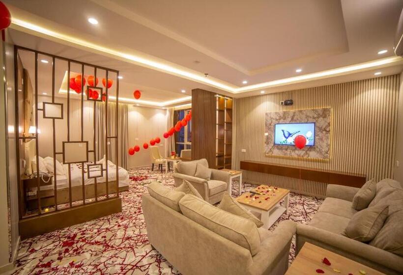 Júnior Suíte Vista Jardim, منتصف البيعة للشقق المخدومة