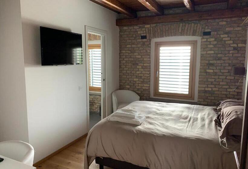带大床的标准间, B&b La Corte Dei Vizi