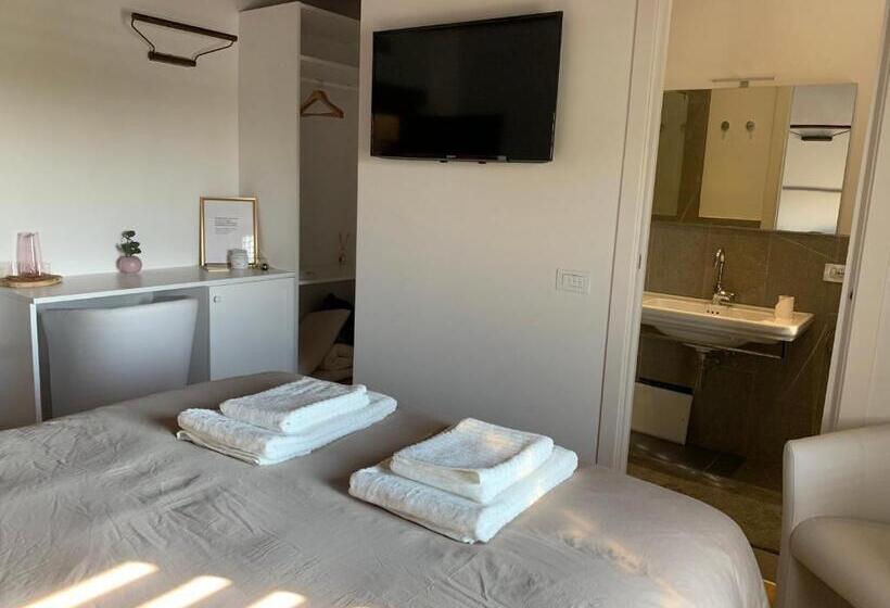 اتاق استاندارد با تخت بزرگ, B&b La Corte Dei Vizi