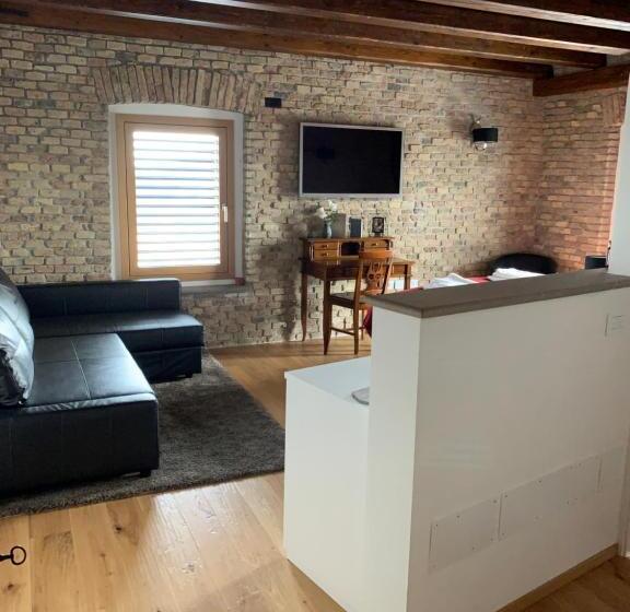 اتاق استاندارد با تخت بزرگ, B&b La Corte Dei Vizi
