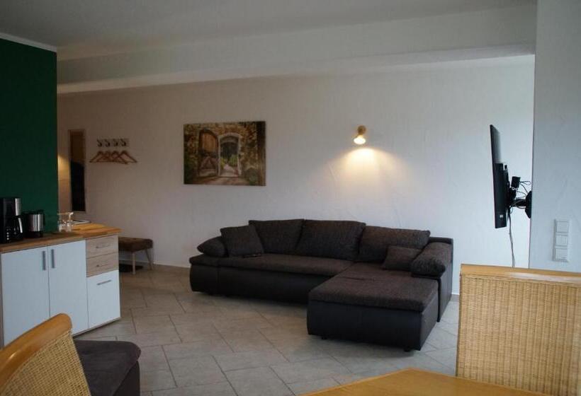 Номер Стандарт, Ferienwohnung Castellberg