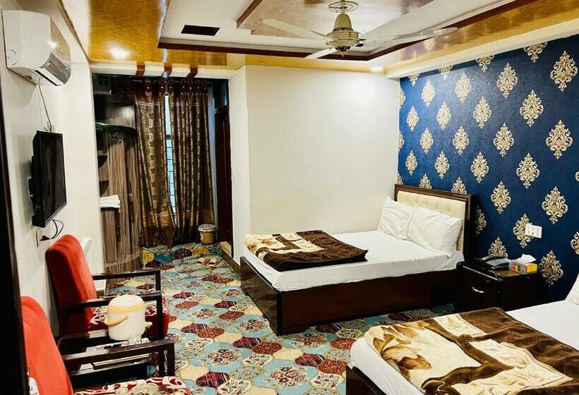 اتاق اکونومی, Jan Luxury