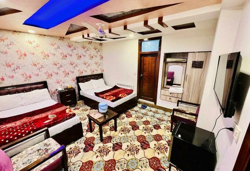 اتاق اکونومی, Jan Luxury