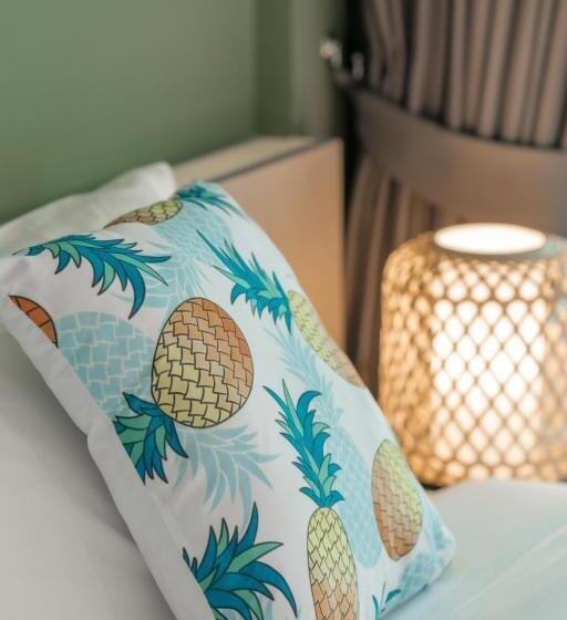 패밀리 스위트, Yanud Residence