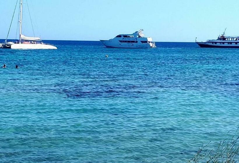 Quarto Estandar Vista Mar com Sacada, Karousos Beach Rooms