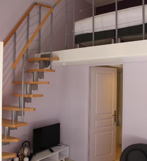 غرفة قياسية مع حمام خارجي, Le Mas De Roux Chambres D Hotes