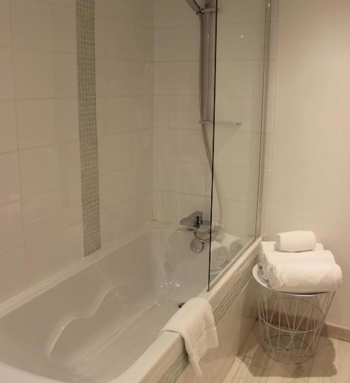 غرفة عائلية, Le Mas De Roux Chambres D Hotes