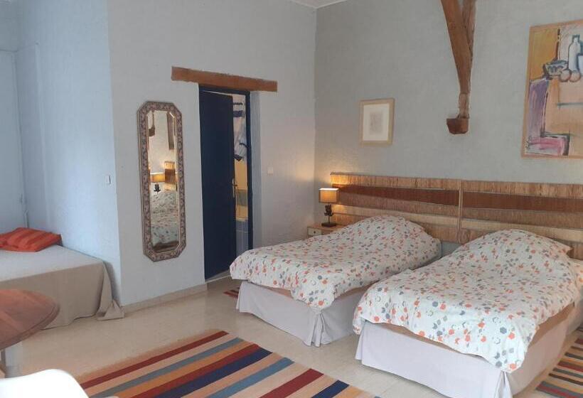 غرفة قياسية ثلاثية مطلة علي الحديقة, Les Vitarelles En Quercy