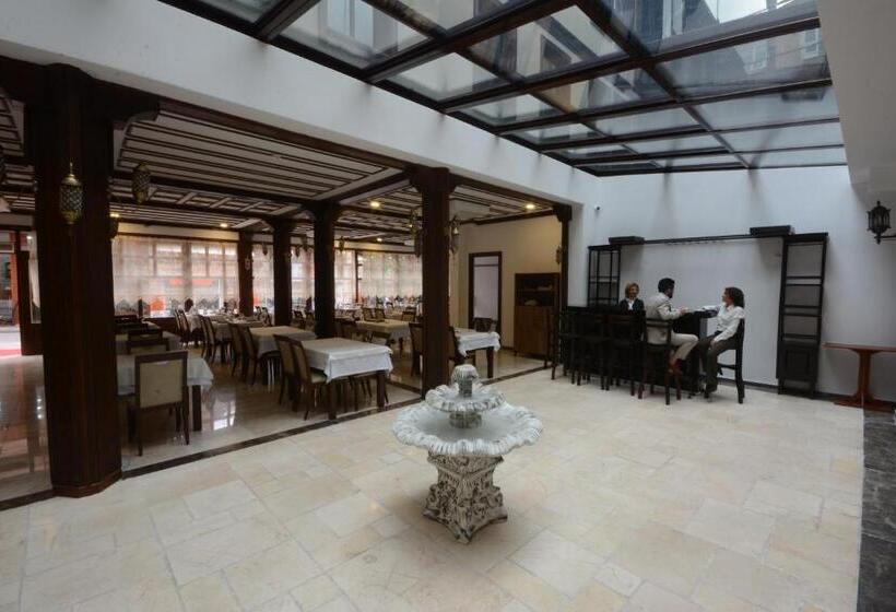 Четырехместный Номер Стандарт, Bursa Grand Fami̇ly Hotel & Spa