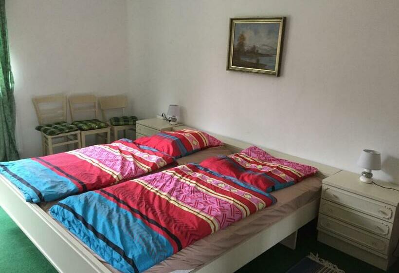 标准间, Biogut Evensen