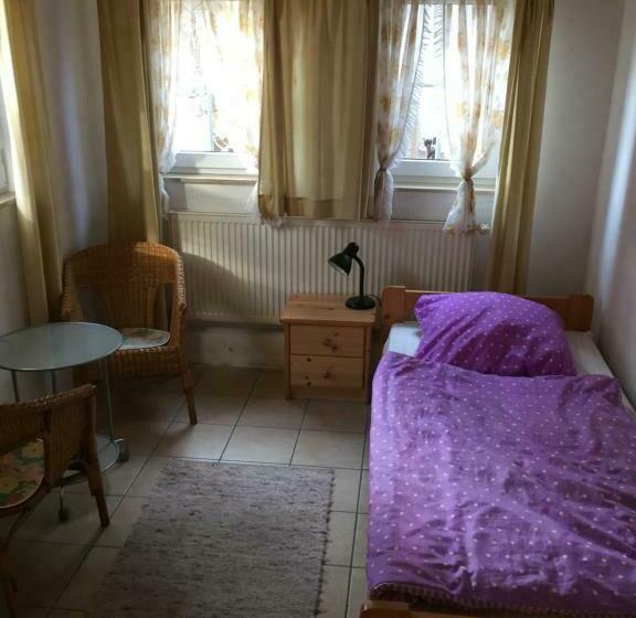 3间卧室的房子, Biogut Evensen