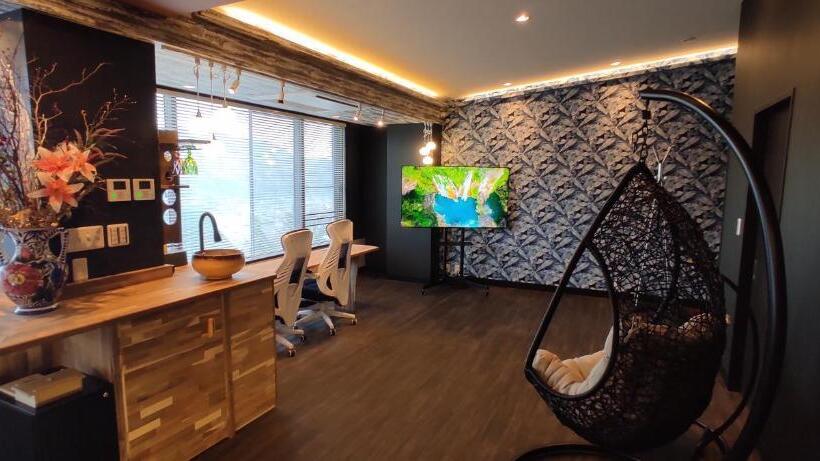 エクゼクティブスイート, Hakone Gora Guam Dog