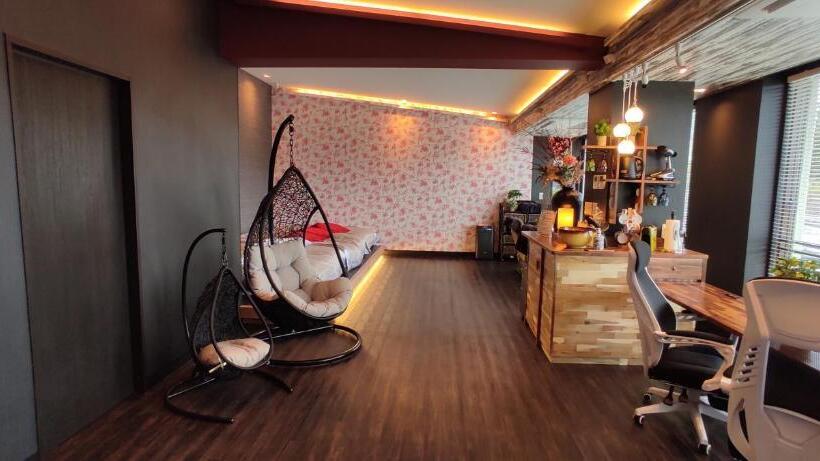 エクゼクティブスイート, Hakone Gora Guam Dog