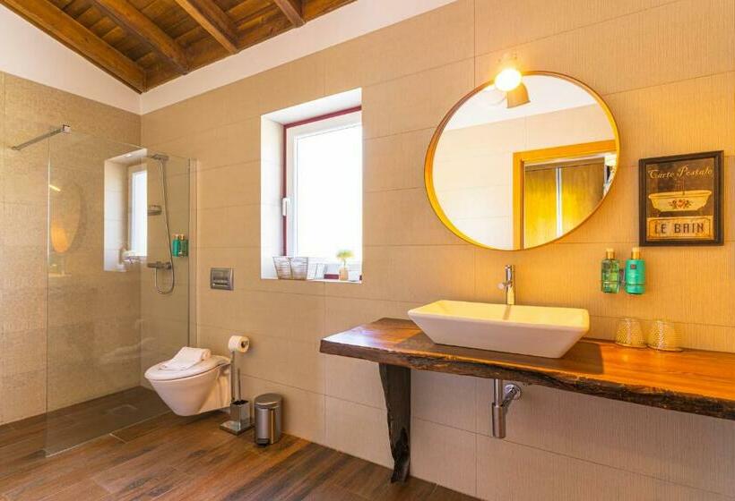 جناح ديلوكس, Moinho Da Lapa