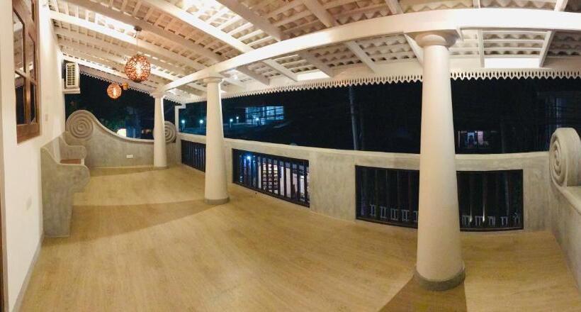 סוויטת ג'וניור עם מרפסת, Ck House Unawatuna