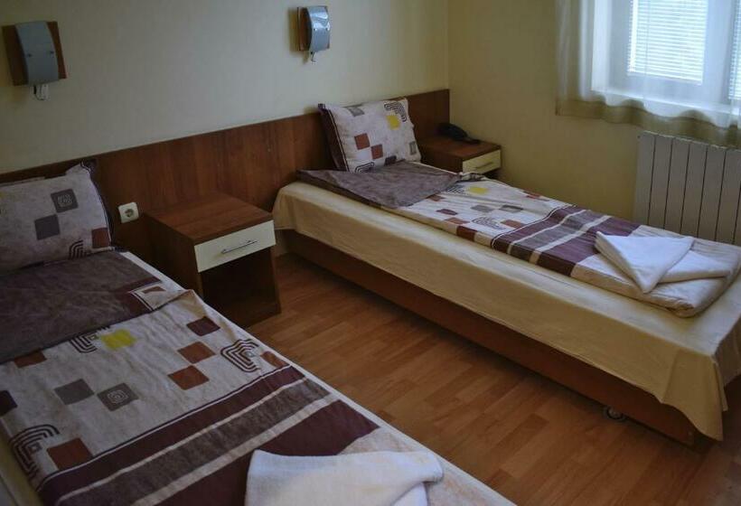 חדר סטנדרט, Jeravna