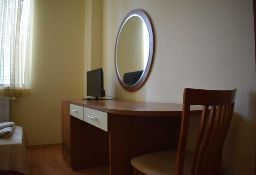 חדר סטנדרט, Jeravna