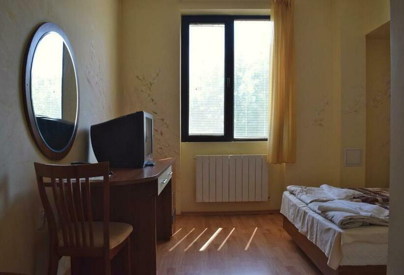 חדר סטנדרט, Jeravna