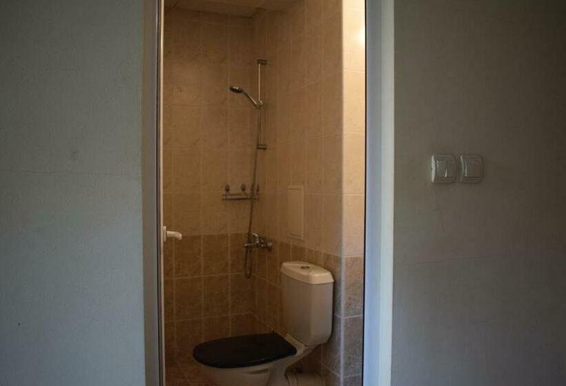 חדר סטנדרט, Jeravna