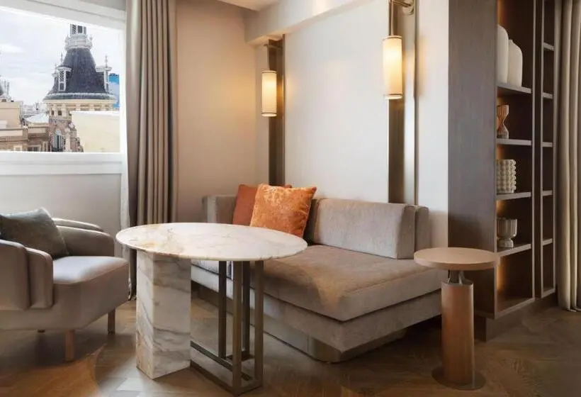 キングサイズベッドのジュニアスイート, Jw Marriott Hotel Madrid