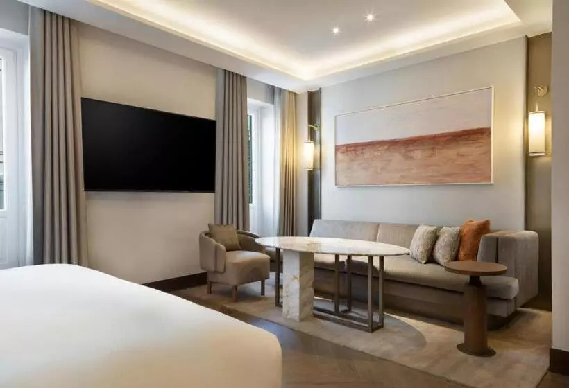 Junior Suite King Bed