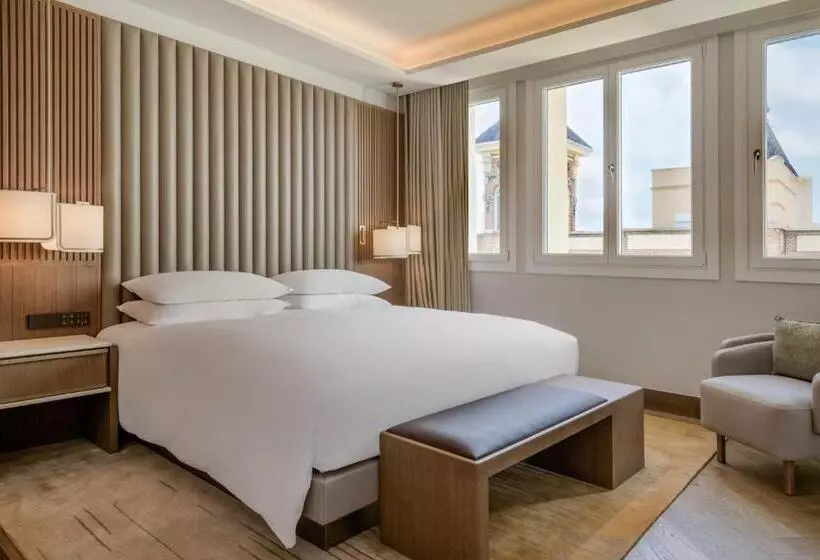 キングサイズベッドのジュニアスイート, Jw Marriott Hotel Madrid