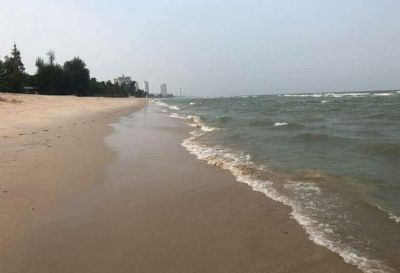 豪华房间, เรนคอนโด ใกล้ ทะเลชะอำ หัวหิน By Napatsogood