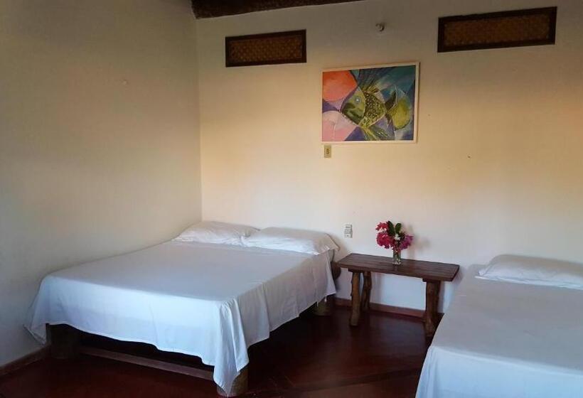 バルコニー付きスタンダードトリプルルーム, Pousada Agua Marinha