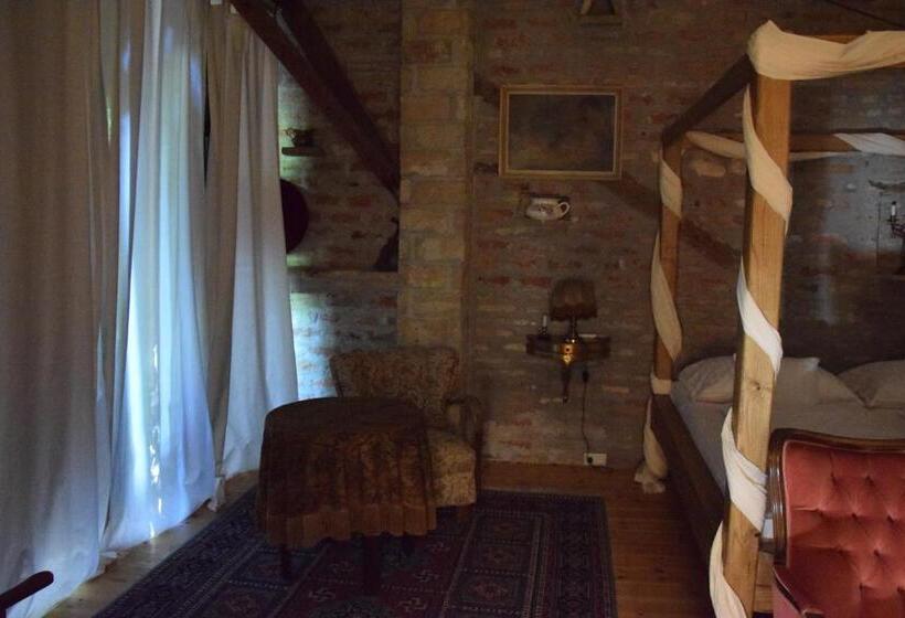 キングサイズベッドのスタンダードルーム, Luca Háza Panzió