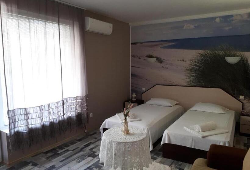 Семейный Номер, Guest House Orchidea